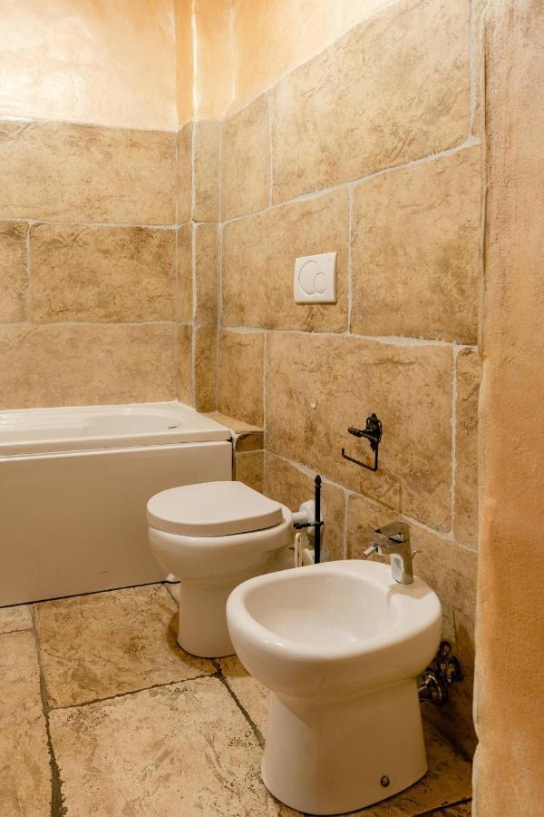 Rome Right In The Ancient Historical Center Two Bedrooms Two Bath, Up To 6 Pax 외부 사진